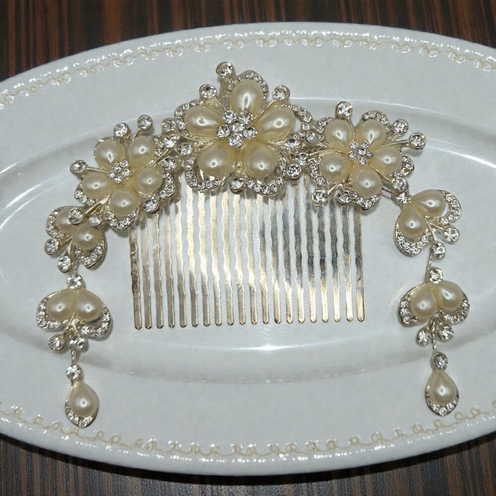 Bridal Hair Comb With Faux Pearls & Rhinestones Floral Design